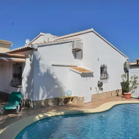 Holiday home Lilas In Els Poblets