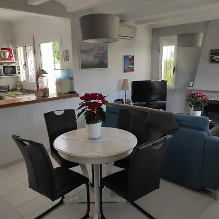 Dom wakacyjny Lilas In *