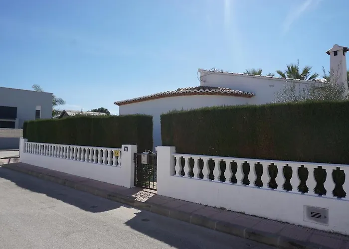 Nyaraló Lilas In *